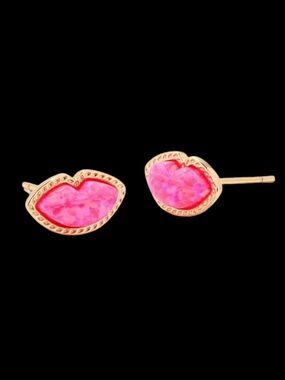 Kendra Scott Lips Pink Kyocera Opal Gold Stud Earrings